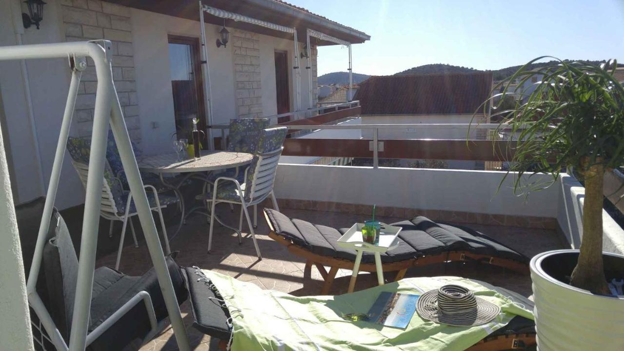 Vera Apartment 1 Rogoznica  Bilik gambar