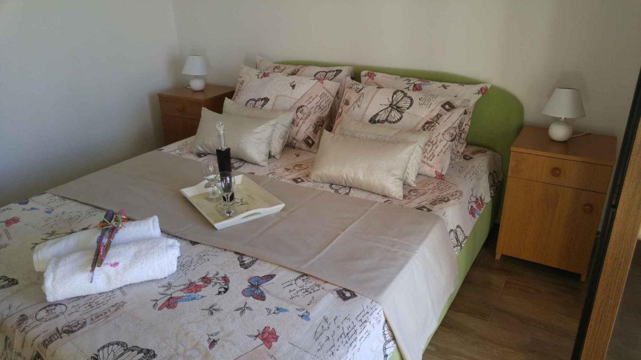 Vera Apartment 1 Rogoznica  Bilik gambar