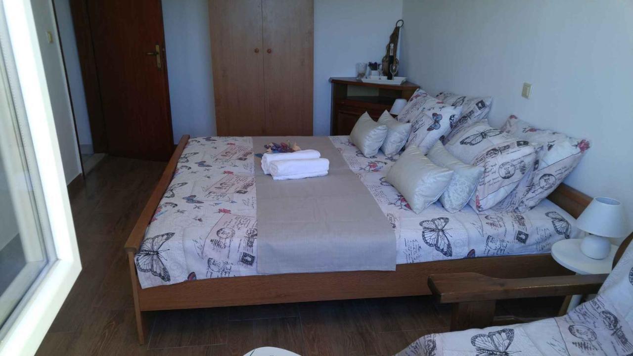 Vera Apartment 1 Rogoznica  Bilik gambar