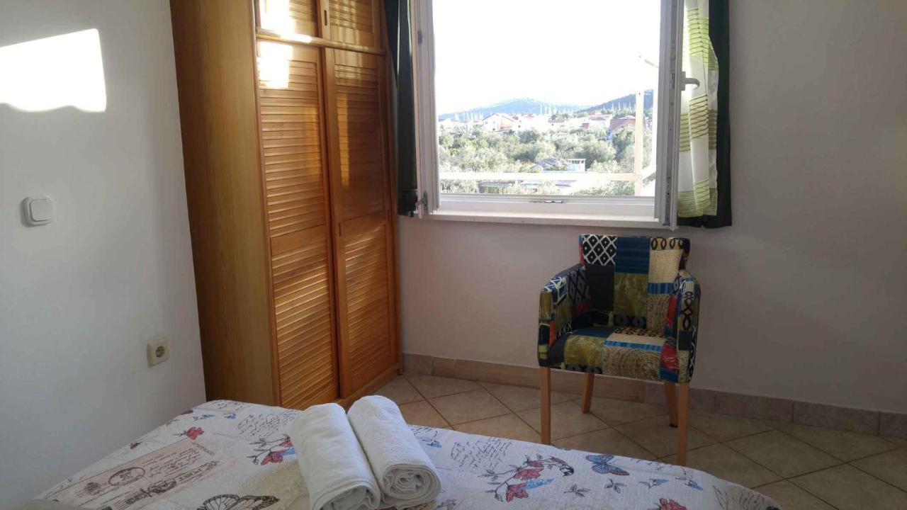 Vera Apartment 1 Rogoznica  Bilik gambar