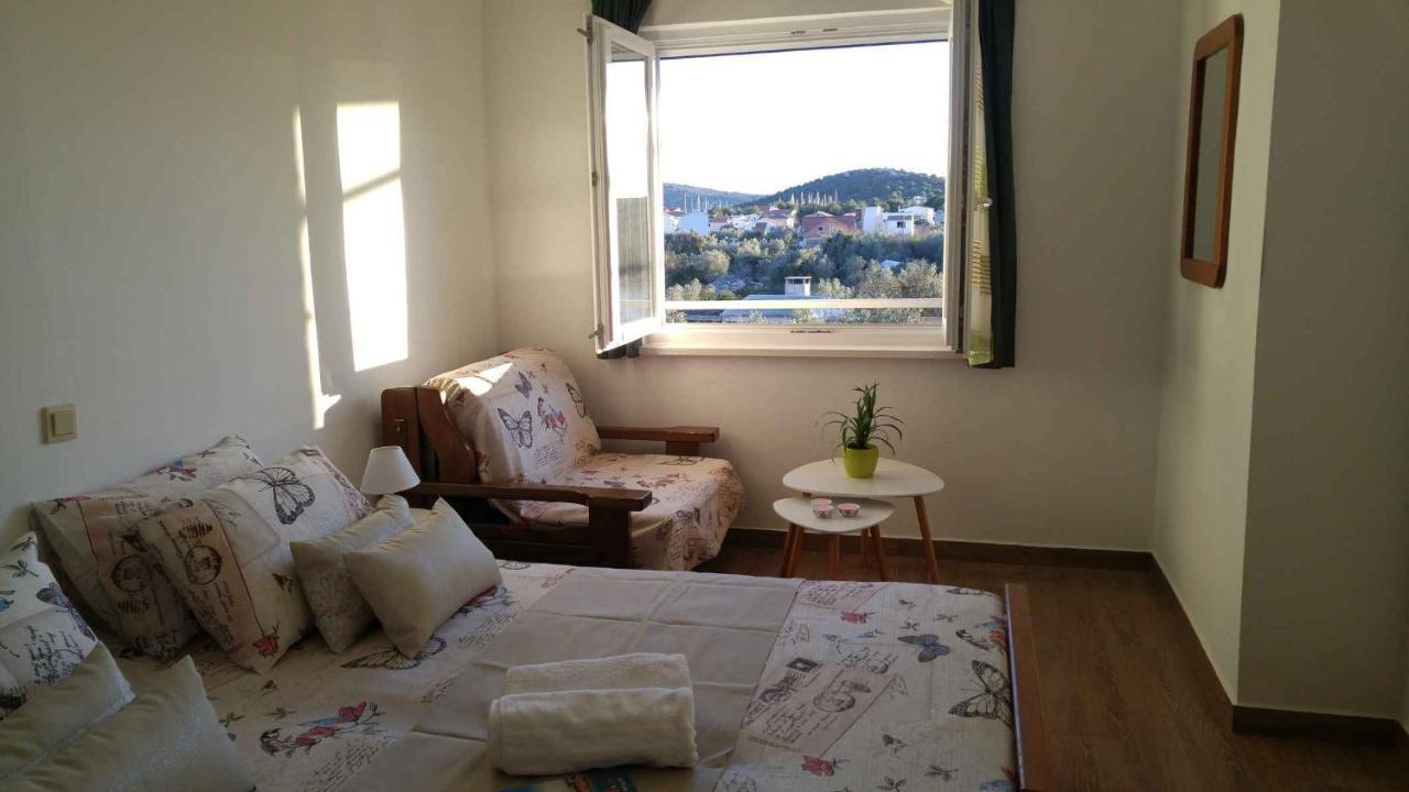 Vera Apartment 1 Rogoznica  Bilik gambar