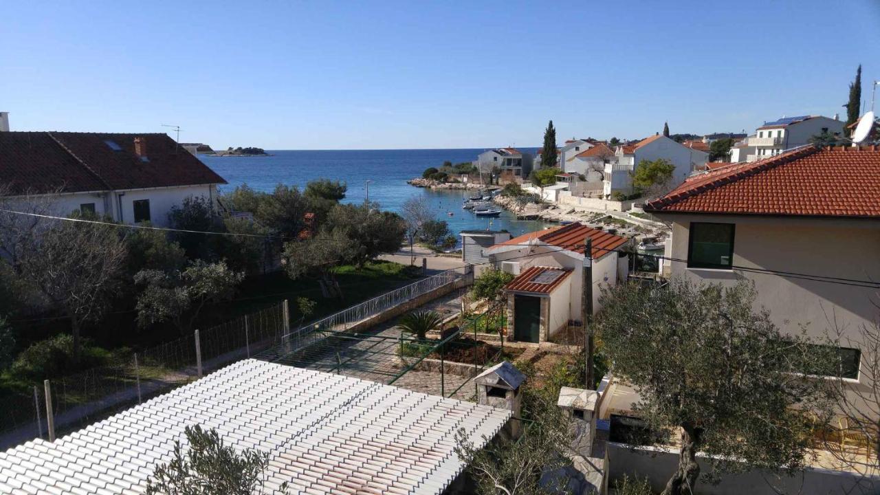 Vera Apartment 1 Rogoznica  Bilik gambar