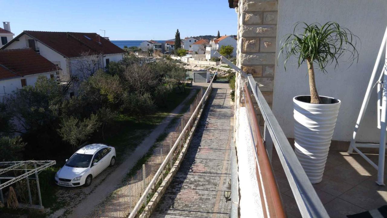 Vera Apartment 1 Rogoznica  Bilik gambar